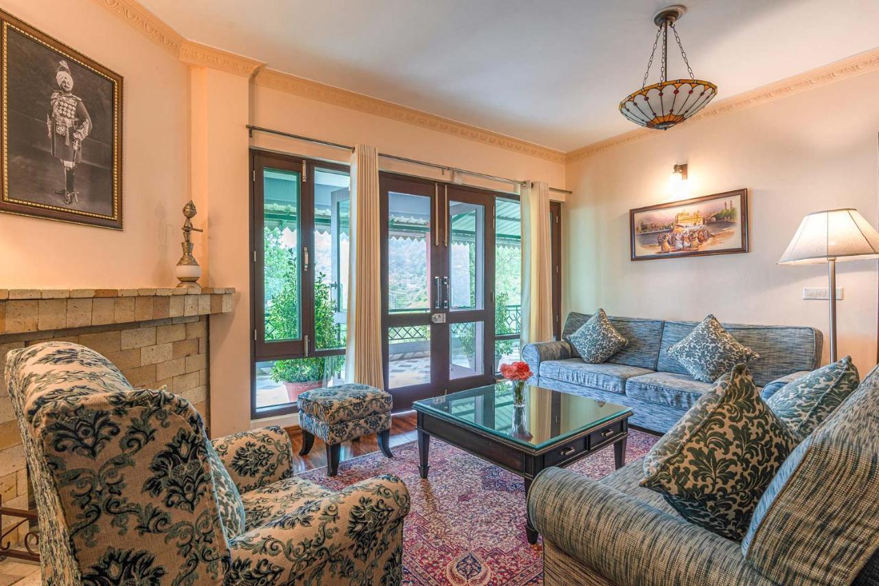 Stayvista At Cecil Cottages With Barbeque, Hill View Kasauli Ngoại thất bức ảnh