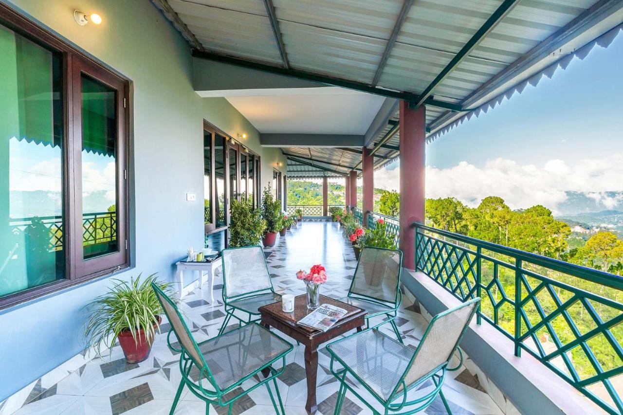 Stayvista At Cecil Cottages With Barbeque, Hill View Kasauli Ngoại thất bức ảnh