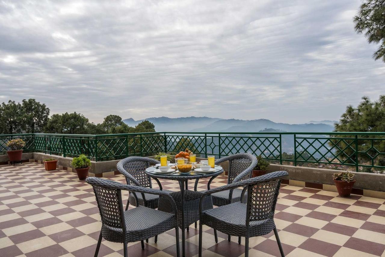 Stayvista At Cecil Cottages With Barbeque, Hill View Kasauli Ngoại thất bức ảnh