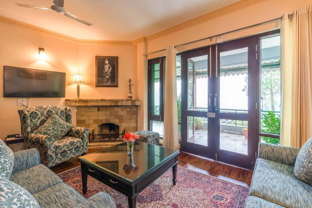 Stayvista At Cecil Cottages With Barbeque, Hill View Kasauli Ngoại thất bức ảnh