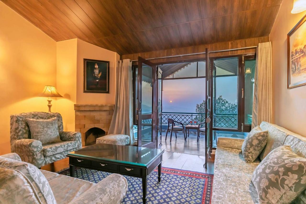 Stayvista At Cecil Cottages With Barbeque, Hill View Kasauli Ngoại thất bức ảnh