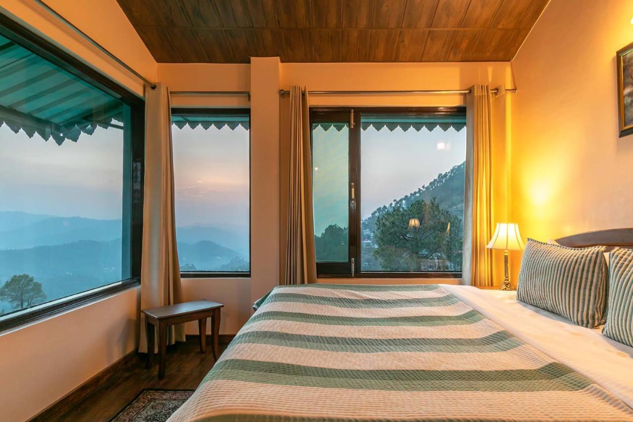 Stayvista At Cecil Cottages With Barbeque, Hill View Kasauli Ngoại thất bức ảnh
